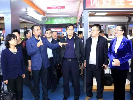 6966集团-不凡成就非凡,相信品牌的力量