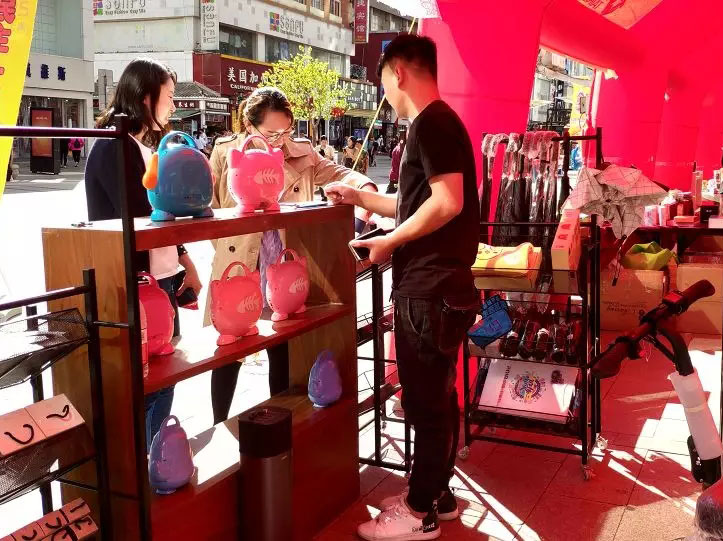 6966集团-不凡成就非凡,相信品牌的力量
